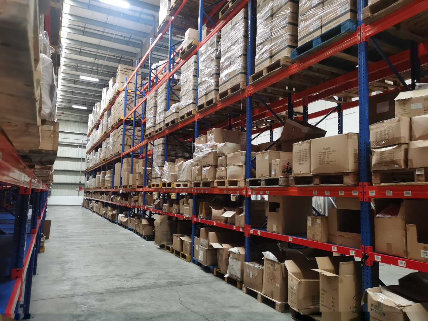 上海一件代发仓库:食品货品临期损耗?星力云仓 8 年仓经验效期优先出库